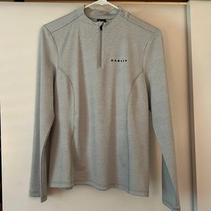 Womens golf Oakley pullover